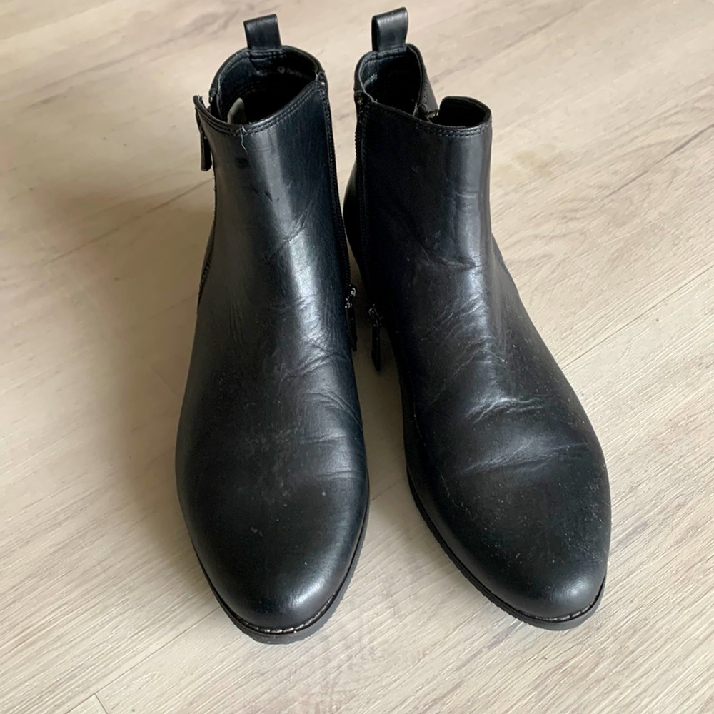 Blondo leather, waterproof, black size 81/2 ankle booties